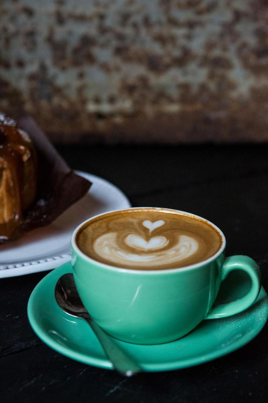 Whitehouse Rye Bed & Breakfast Ngoại thất bức ảnh A cup of coffee